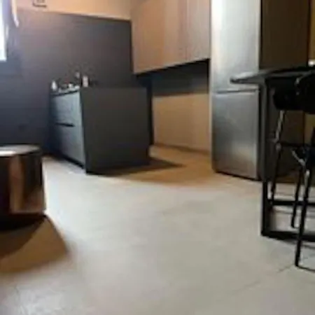 Lägenhet I Marmi Di *